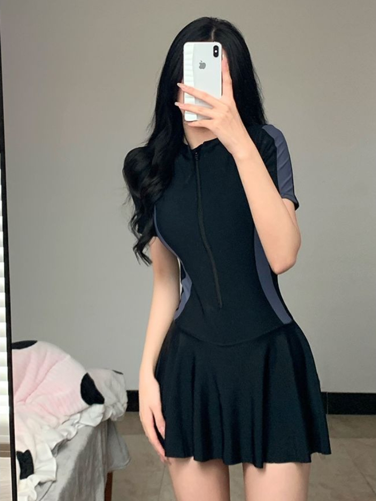 Nuevo Traje de Baño de Una Pie - Spa & Wellness Zámeček Petrovice reseña y precio