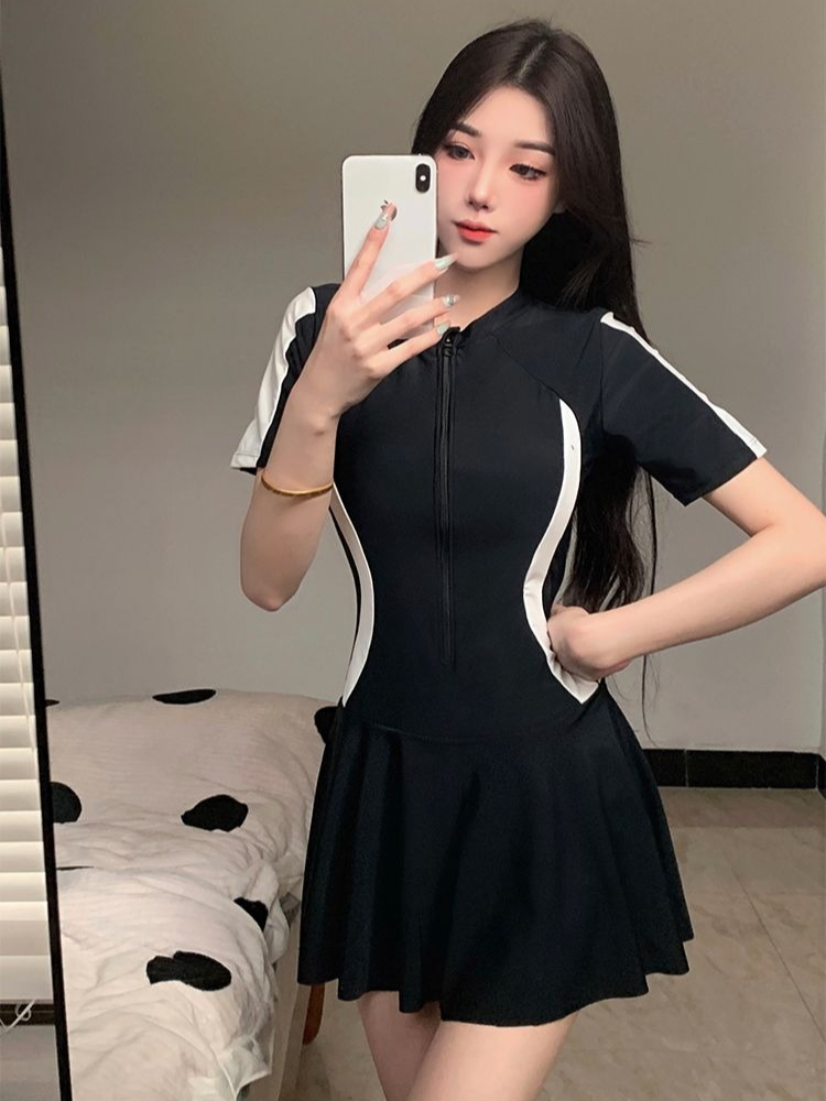 Nuevo Traje de Baño de Una Pie - Spa & Wellness Zámeček Petrovice reseña y precio