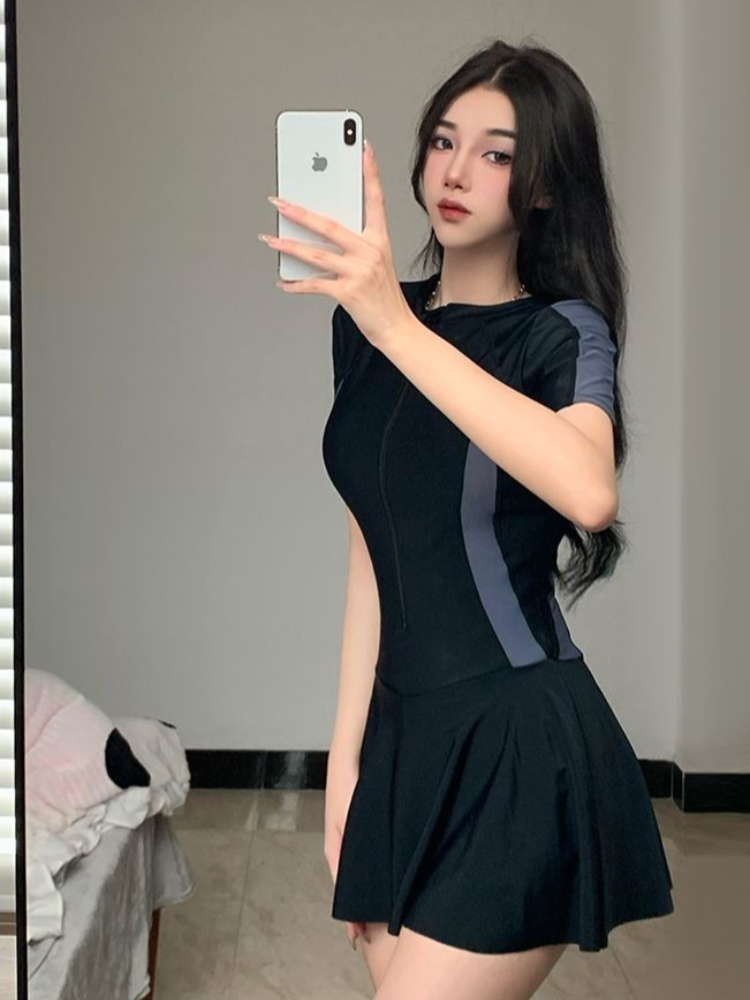 Nuevo Traje de Baño de Una Pie - Spa & Wellness Zámeček Petrovice reseña y precio